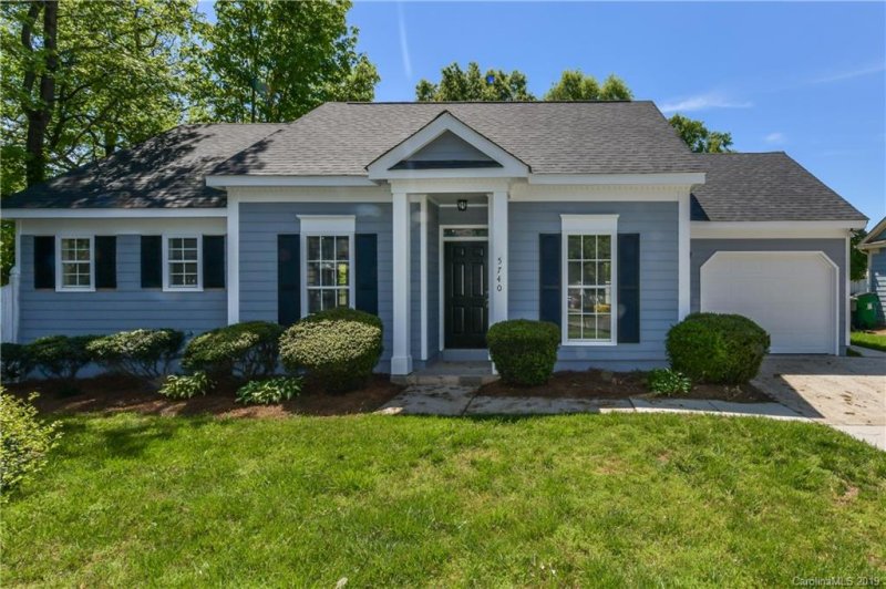 Property image 2 at 5740 Ebley Lane, Charlotte, NC 28227