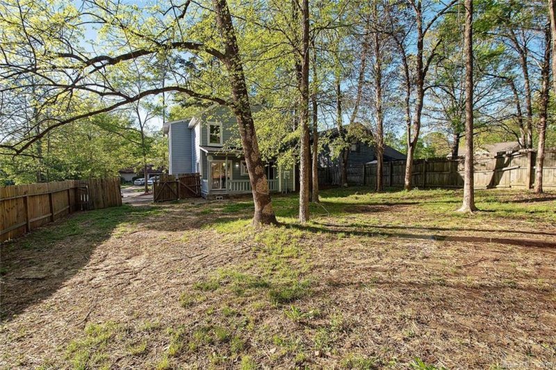Property image 2 at 1907 Crooked Creek Drive, Charlotte, NC 28214