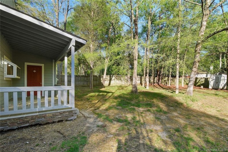 Property image 3 at 1907 Crooked Creek Drive, Charlotte, NC 28214