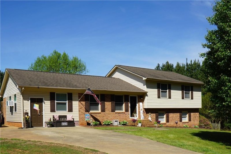 374 Howards Creek School Road