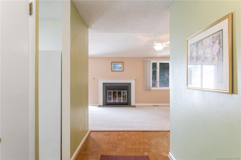 Property image 2 at 92 Hollybrook Drive, Asheville, NC 28803