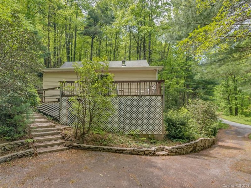 Property image 2 at 1030 Haven Drive, Saluda, NC 28773