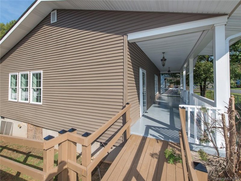 Property image 3 at 28 Park Drive, Gastonia, NC 28054