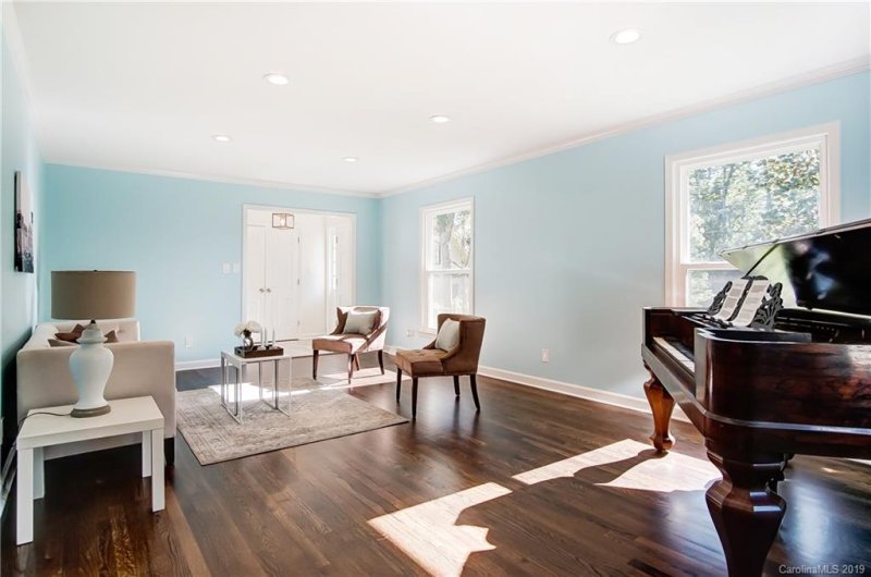 Property image 3 at 5944 Old Providence Road, Charlotte, NC 28226