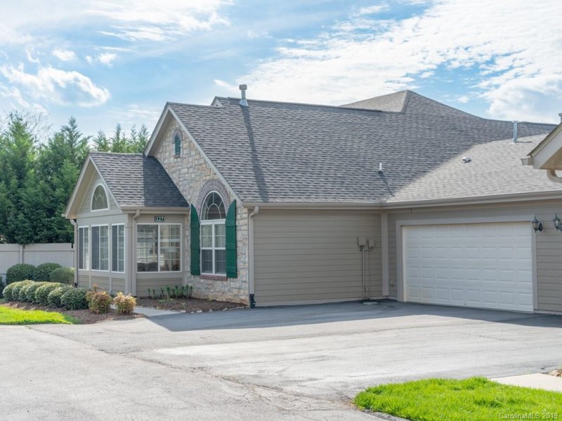 Property image 2 at 127 Outlook Circle, Swannanoa, NC 28778