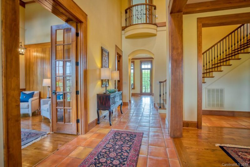 Property image 5 at 224 Stable Gate Drive, Campobello, SC 29322