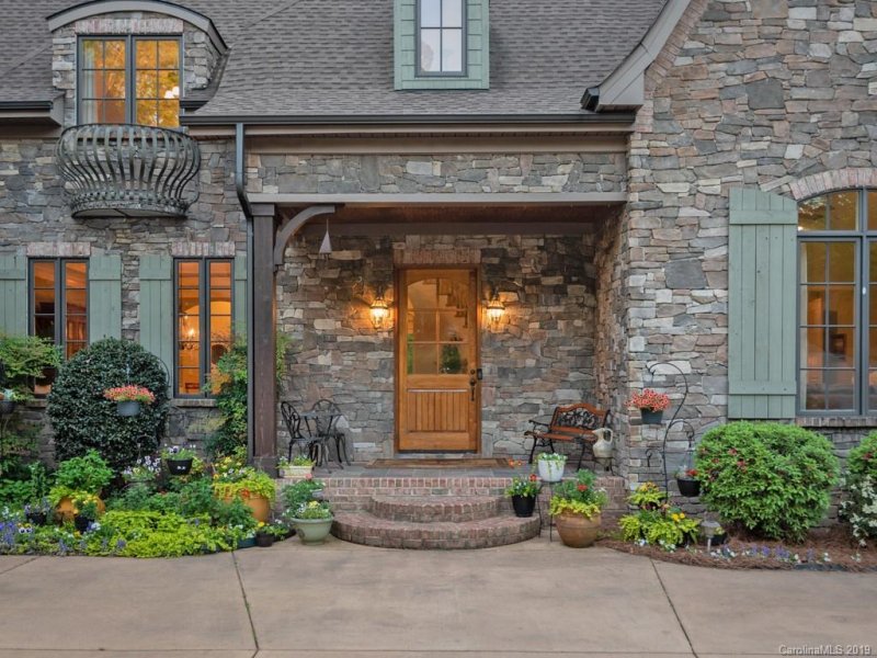 Property image 5 at 6040 Oxfordshire Road, Waxhaw, NC 28173