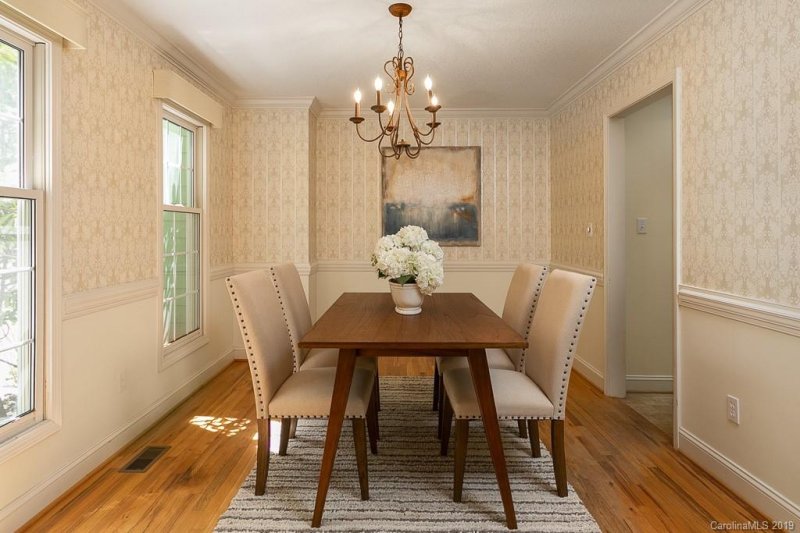 Property image 3 at 30 Weston Heights Drive, Asheville, NC 28803