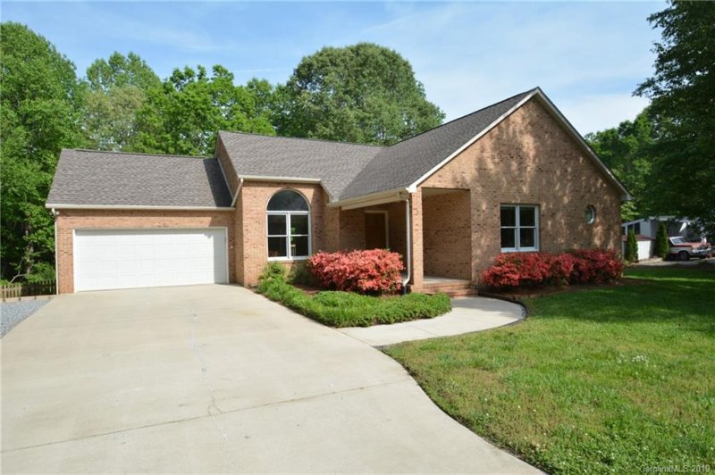 152 Kingfisher Drive