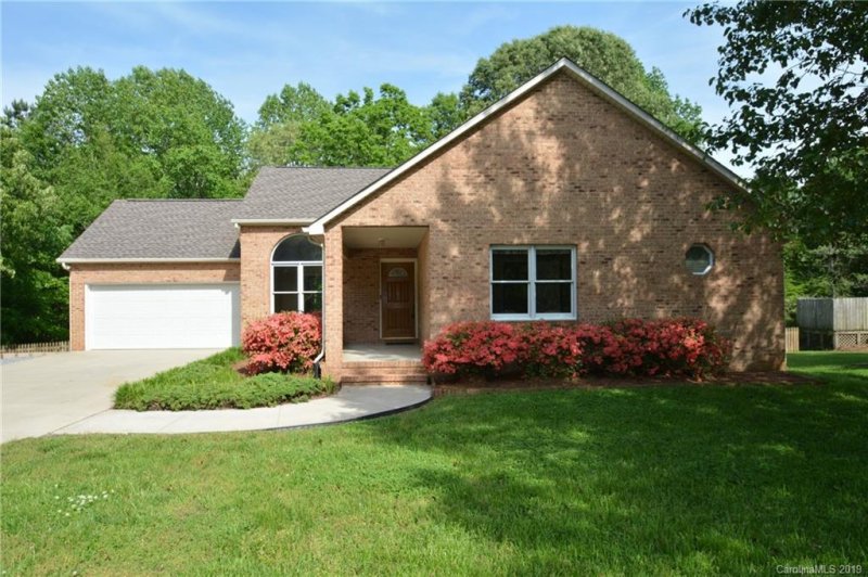 Property image 3 at 152 Kingfisher Drive, Mooresville, NC 28117