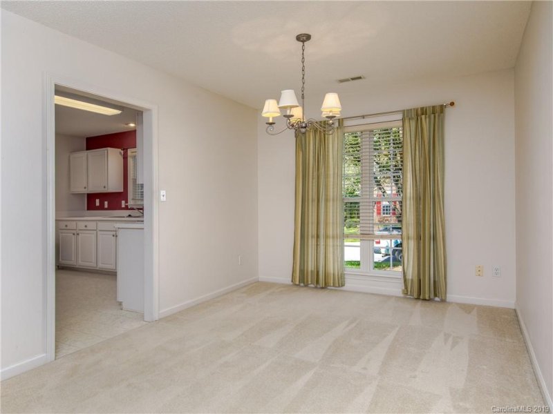 Property image 4 at 12 Wineberry Court, Fletcher, NC 28732