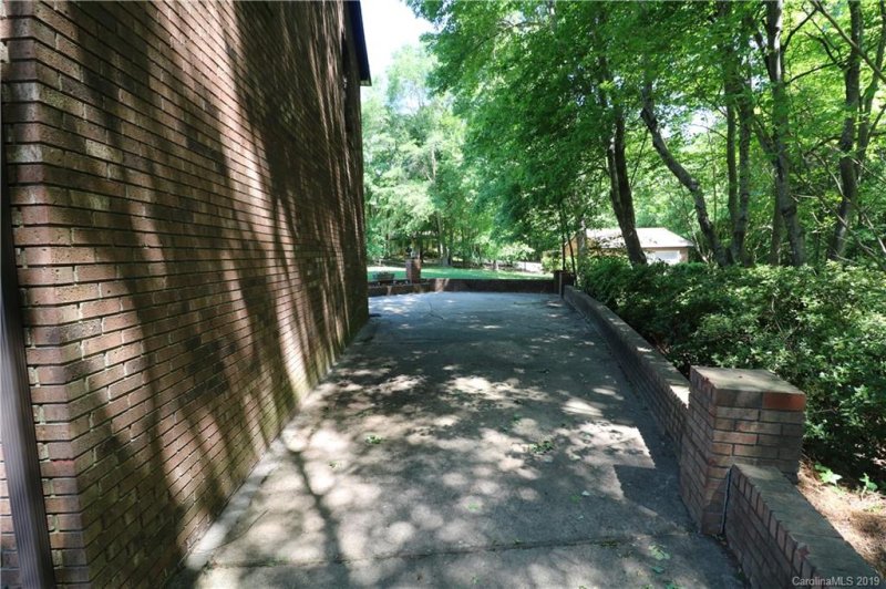 Property image 4 at 15920 Youngblood Road, Charlotte, NC 28278