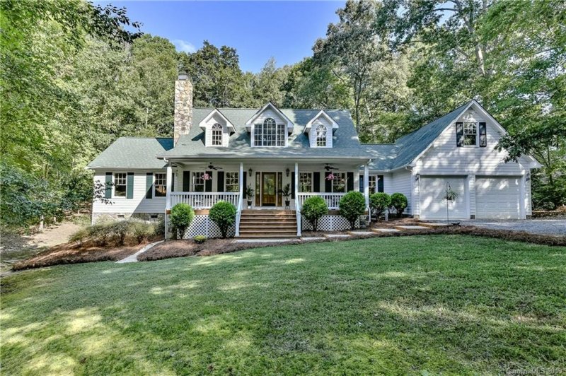 Property image 2 at 739 Lochaven Road, Waxhaw, NC 28173