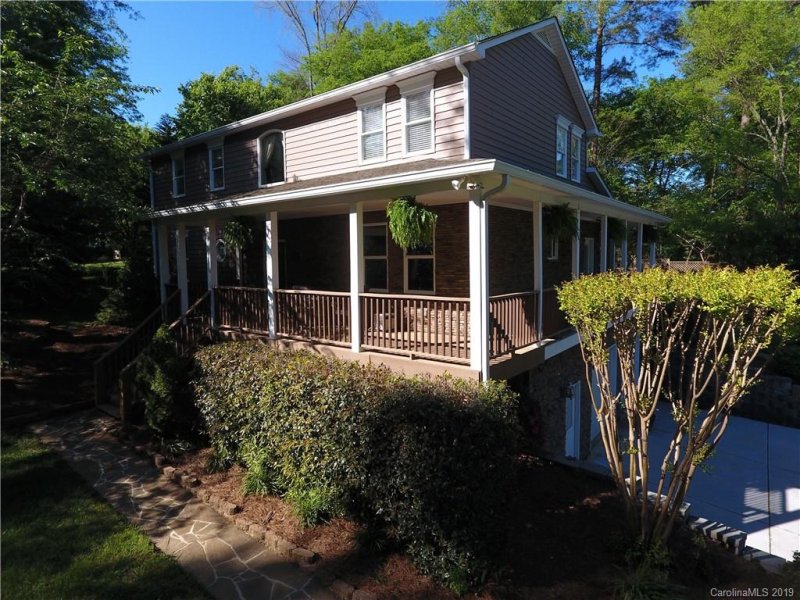 Property image 3 at 300 Robinson Road, Mooresville, NC 28117