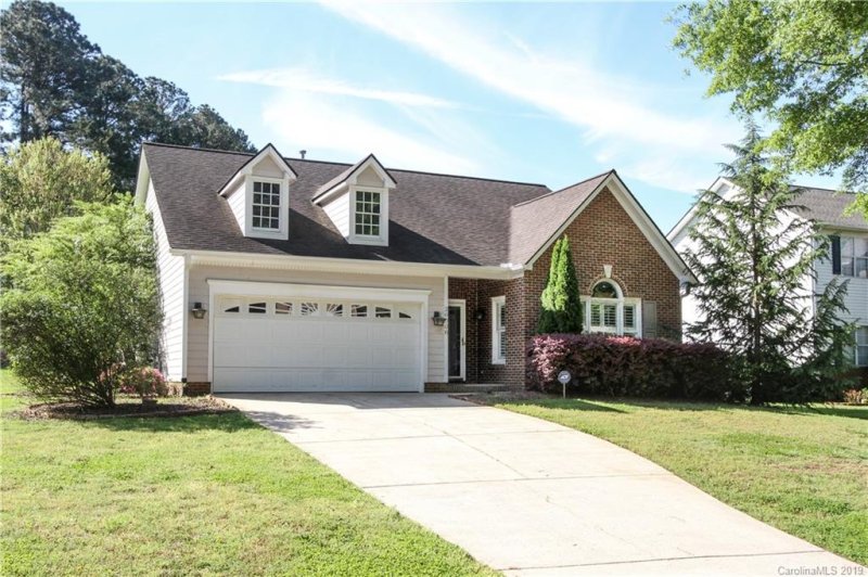 Property image 2 at 20508 Willow Pond Road, Cornelius, NC 28031