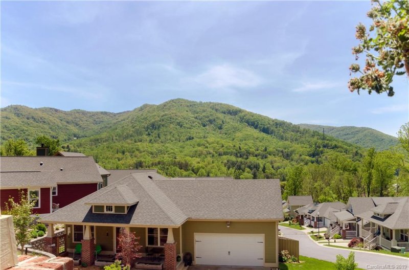 Property image 5 at 35 Byrdcliffe Lane, Asheville, NC 28805