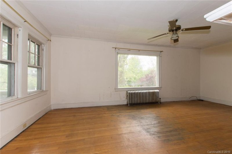 Property image 5 at 154 Tacoma Circle, Asheville, NC 28801