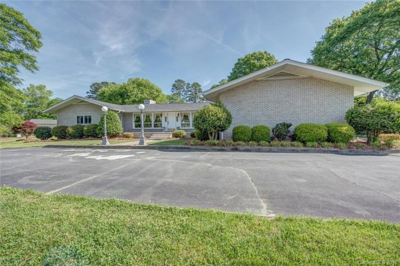 Property image 3 at 938 Sandswood Drive, Gastonia, NC 28054