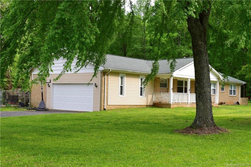 Property image 4 at 6011 Roberta Road, Harrisburg, NC 28075