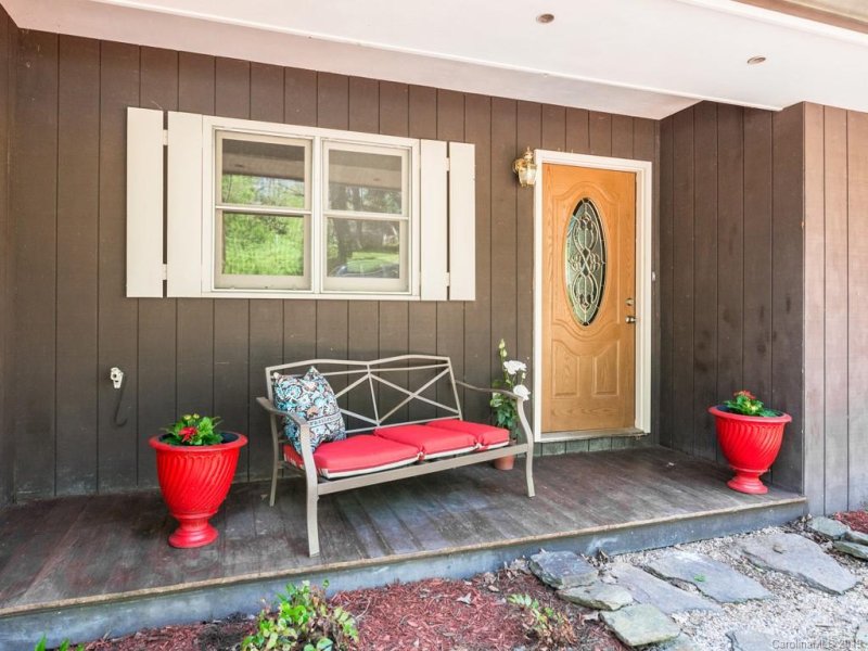 Property image 2 at 411 English Road, Spruce Pine, NC 28777