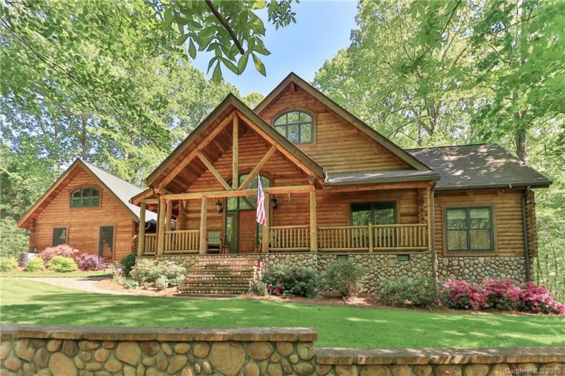 7325 Mockingbird Lane