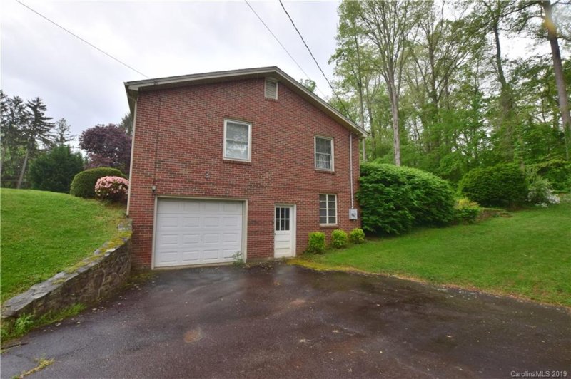 Property image 3 at 37 Beechwood Road, Asheville, NC 28805