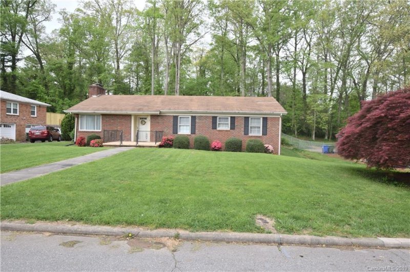 Property image 5 at 37 Beechwood Road, Asheville, NC 28805