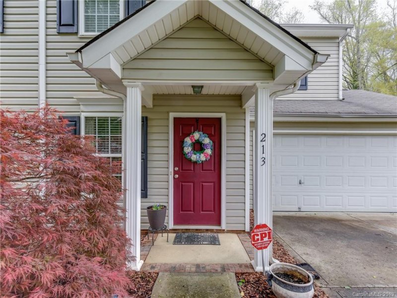 Property image 5 at 213 Woodlynn Drive, Charlotte, NC 28214