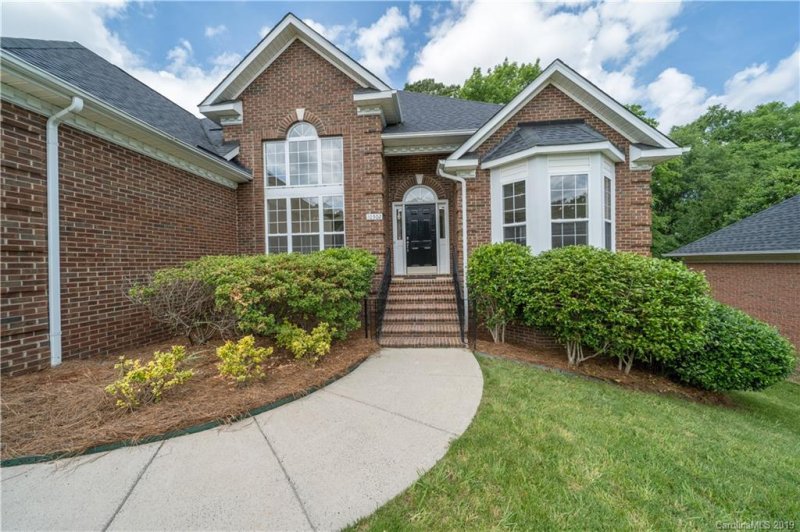 Property image 3 at 10502 Misty Ridge Lane, Charlotte, NC 28277