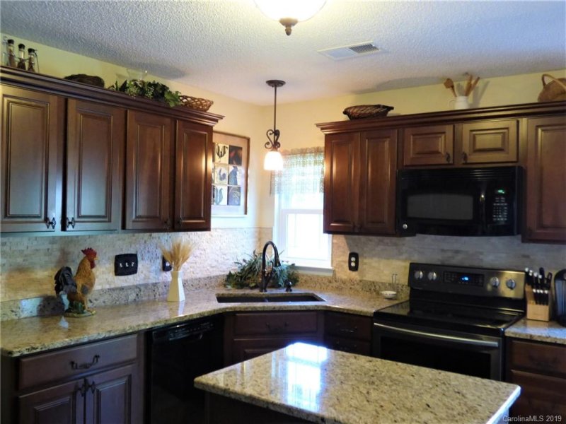 Property image 4 at 8015 Trotter Road, Charlotte, NC 28216