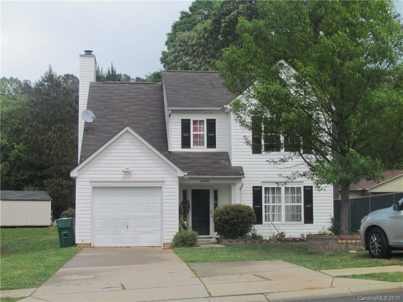 Property image 3 at 6004 Linda Vista Lane, Charlotte, NC 28216