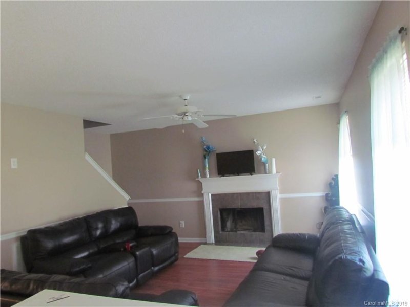 Property image 5 at 6004 Linda Vista Lane, Charlotte, NC 28216