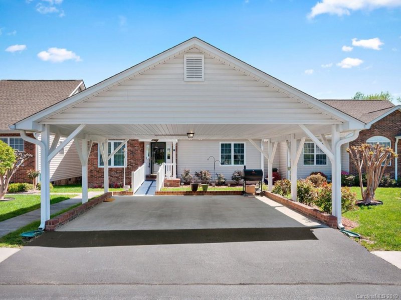 20 N Woodridge View Court