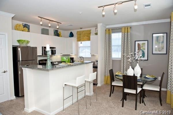 Property image 3 at 3720 Wendwood Lane, Charlotte, NC 28211