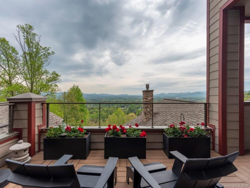 Property image 4 at 4 D Chimney Crest Drive, Asheville, NC 28806