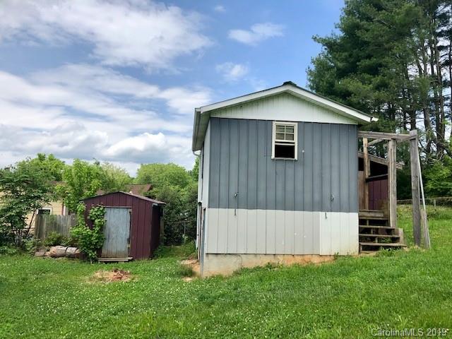 Property image 3 at 29 Chantilly Court, Clyde, NC 28721