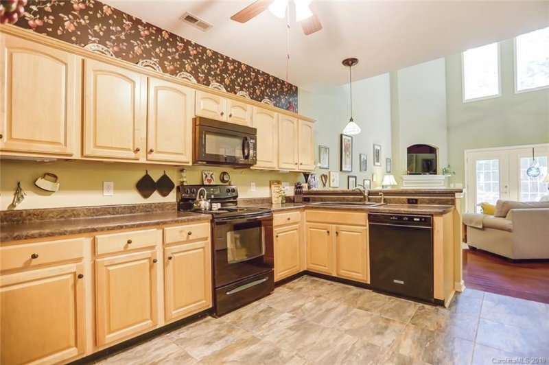 Property image 5 at 10913 Princeton Commons Drive, Charlotte, NC 28277