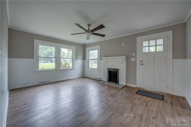 Property image 3 at 202 9th Street, Belmont, NC 28012