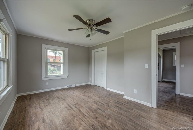 Property image 5 at 202 9th Street, Belmont, NC 28012