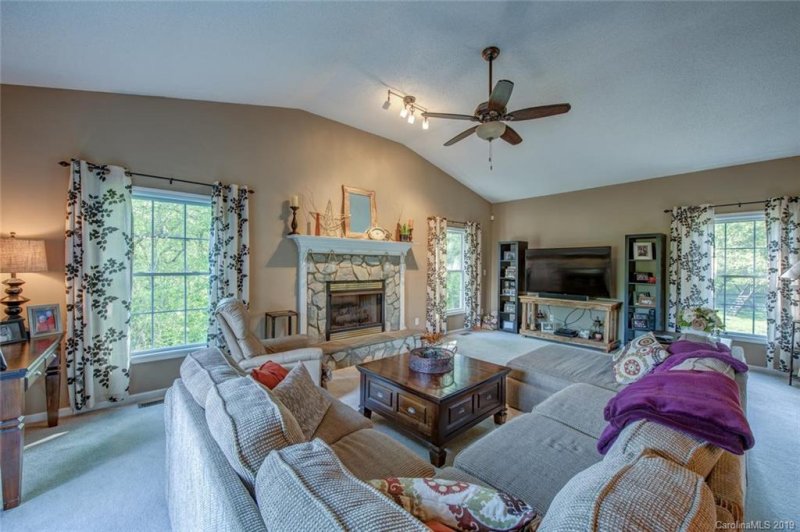 Property image 4 at 106 Cline Branch Lane, Kings Mountain, NC 28086