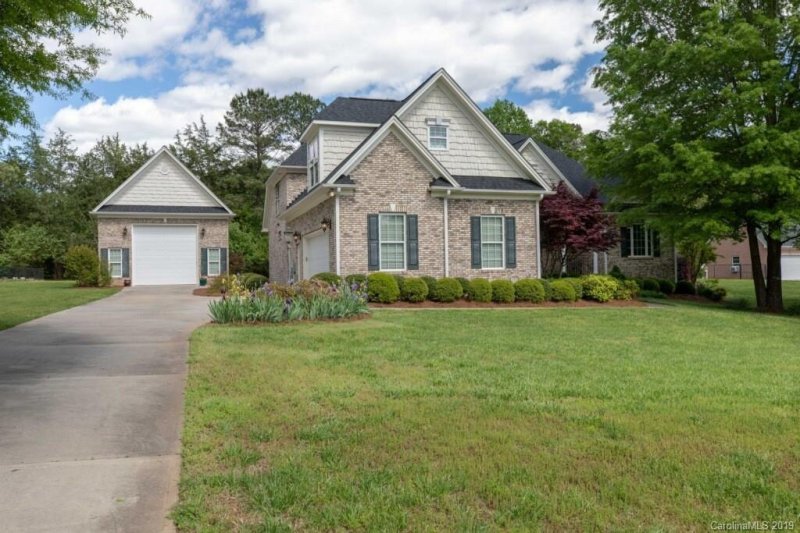 Property image 2 at 2038 Balmoral Drive, Rock Hill, SC 29732