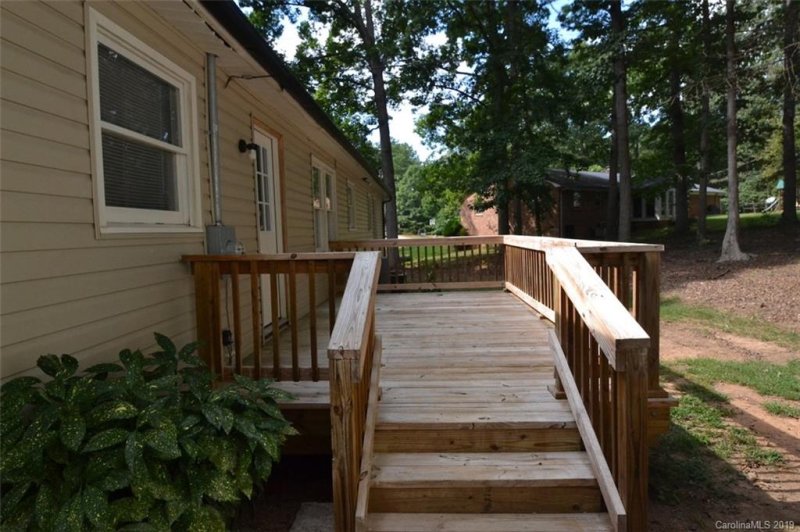 Property image 2 at 1370 Oak Canopy Road, Lincolnton, NC 28092