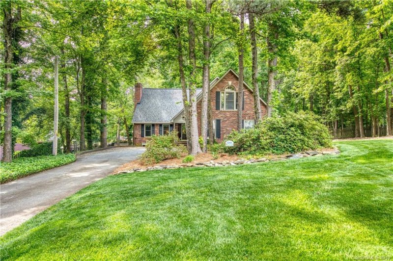 Property image 2 at 12916 Hidden Hills Lane, Mint Hill, NC 28227