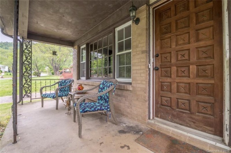 Property image 3 at 12 Sunset Drive, Swannanoa, NC 28778