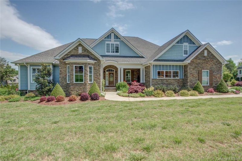 413 Williamsfield Drive