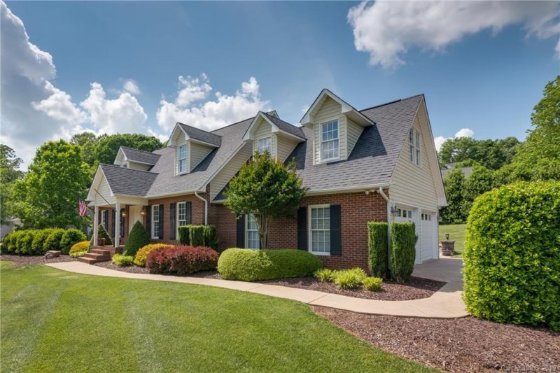 Property image 2 at 183 General Griffith Circle, Rutherfordton, NC 28139