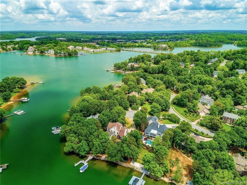 Property image 4 at 21200 Blakely Shores Drive, Cornelius, NC 28031