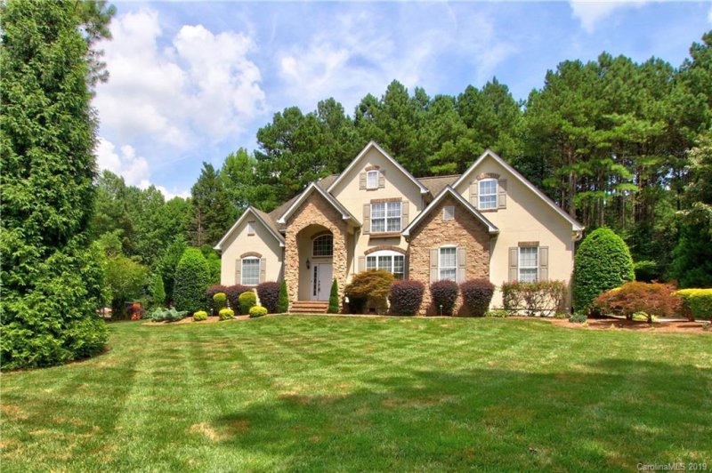 118 Maple View Drive