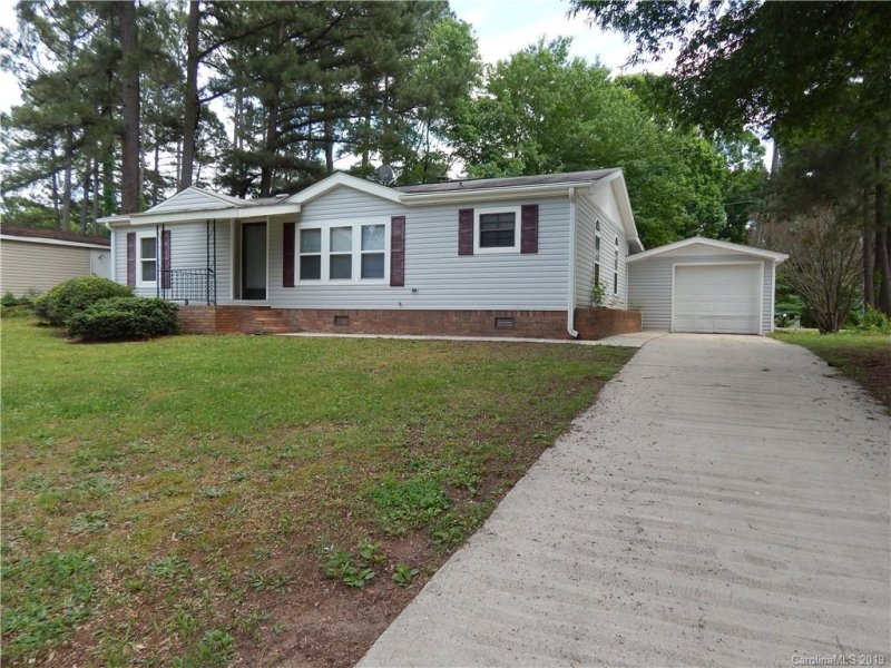 1208 Southwood Drive