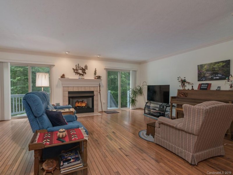 Property image 5 at 29 Tall Pines Road, Hendersonville, NC 28739